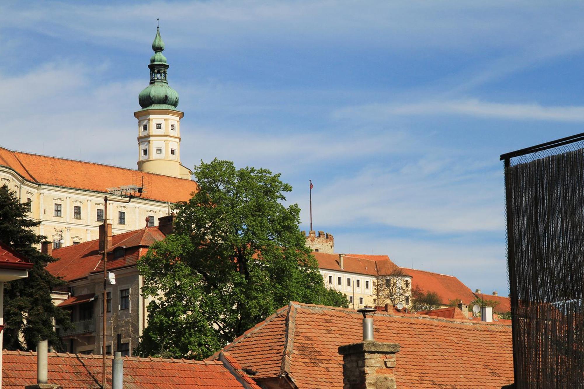 Velovino Apartman Mikulov Ngoại thất bức ảnh