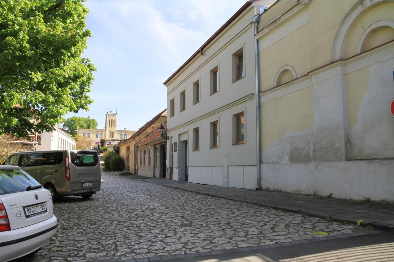 Velovino Apartman Mikulov Ngoại thất bức ảnh